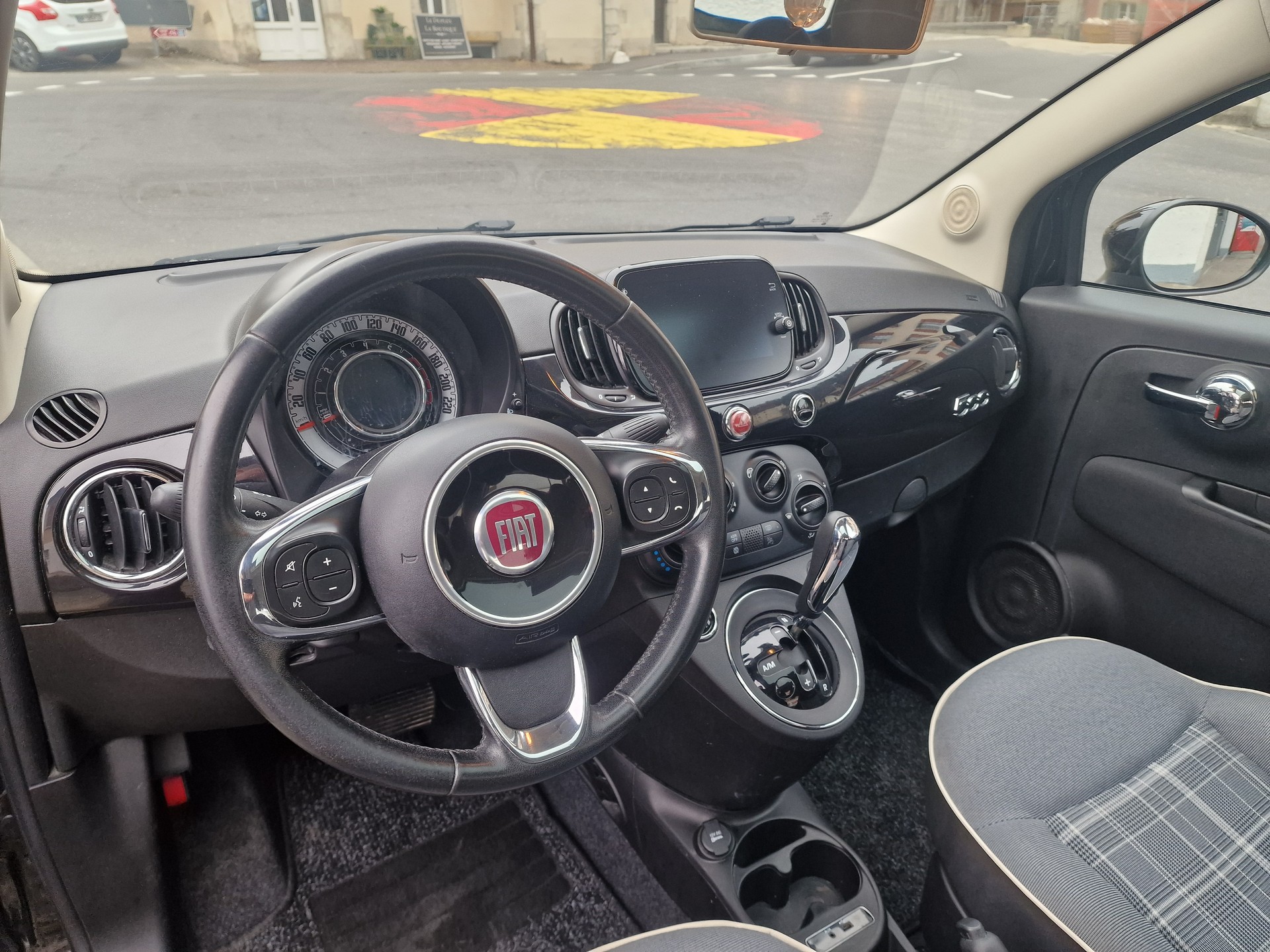 FIAT 500 0.9 Twinair Lounge Dualogic-image-6