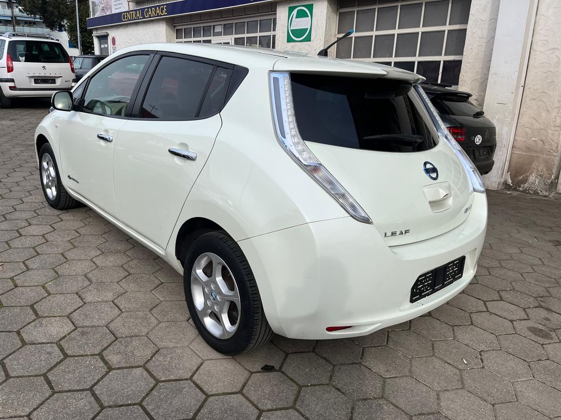 NISSAN Leaf E (incl battery)-showroom-element-3
