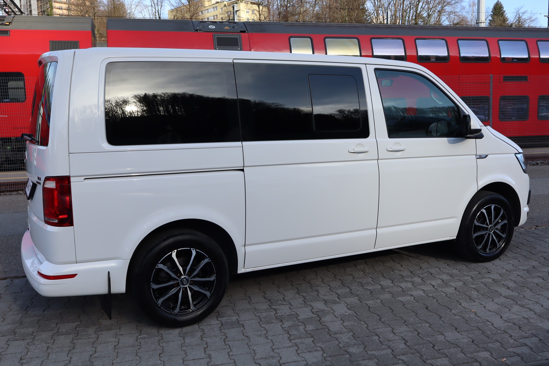 VW T6 Multivan 2.0 TDI Comfortline 4Motion DSG-image-3