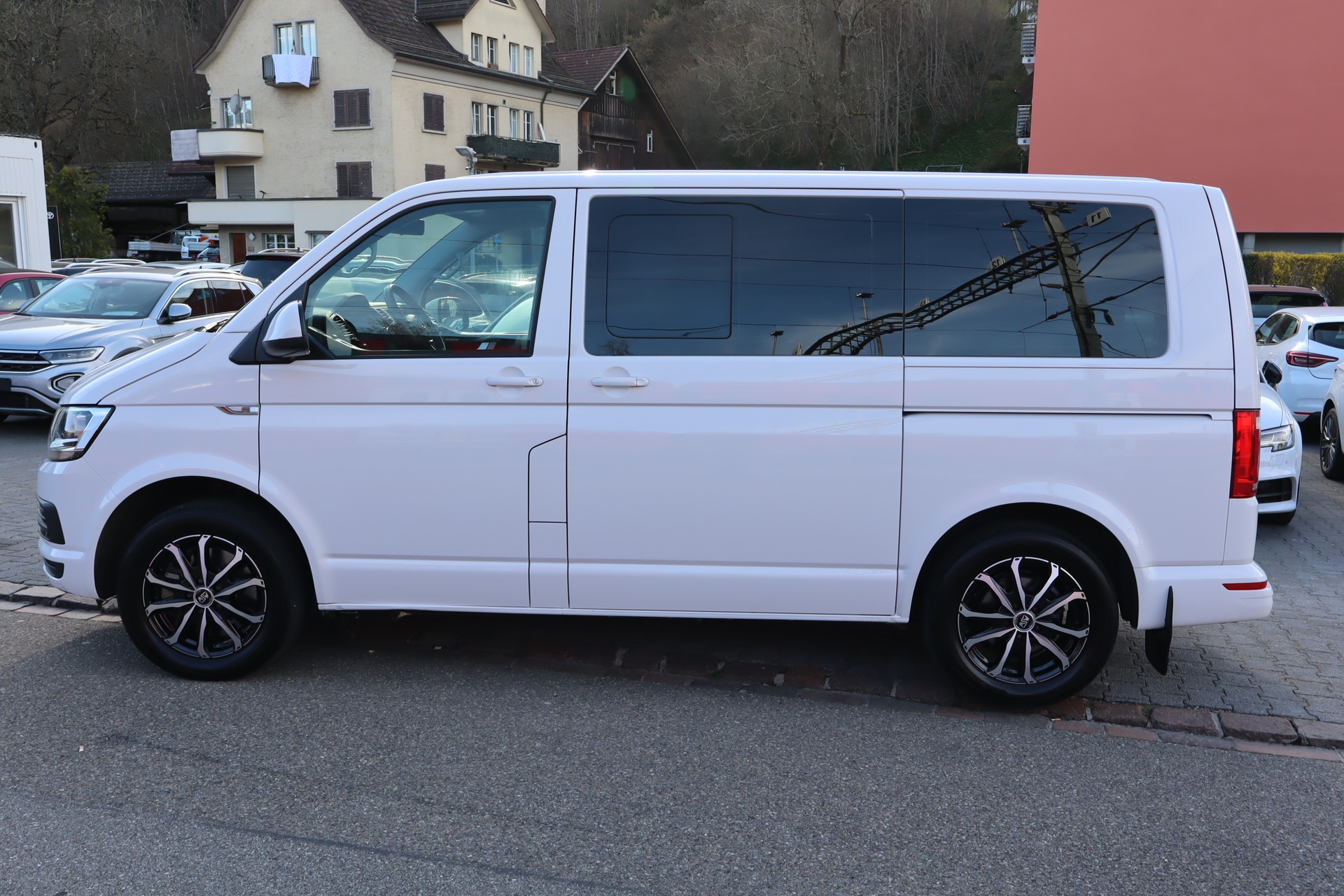 VW T6 Multivan 2.0 TDI Comfortline 4Motion DSG-image-6