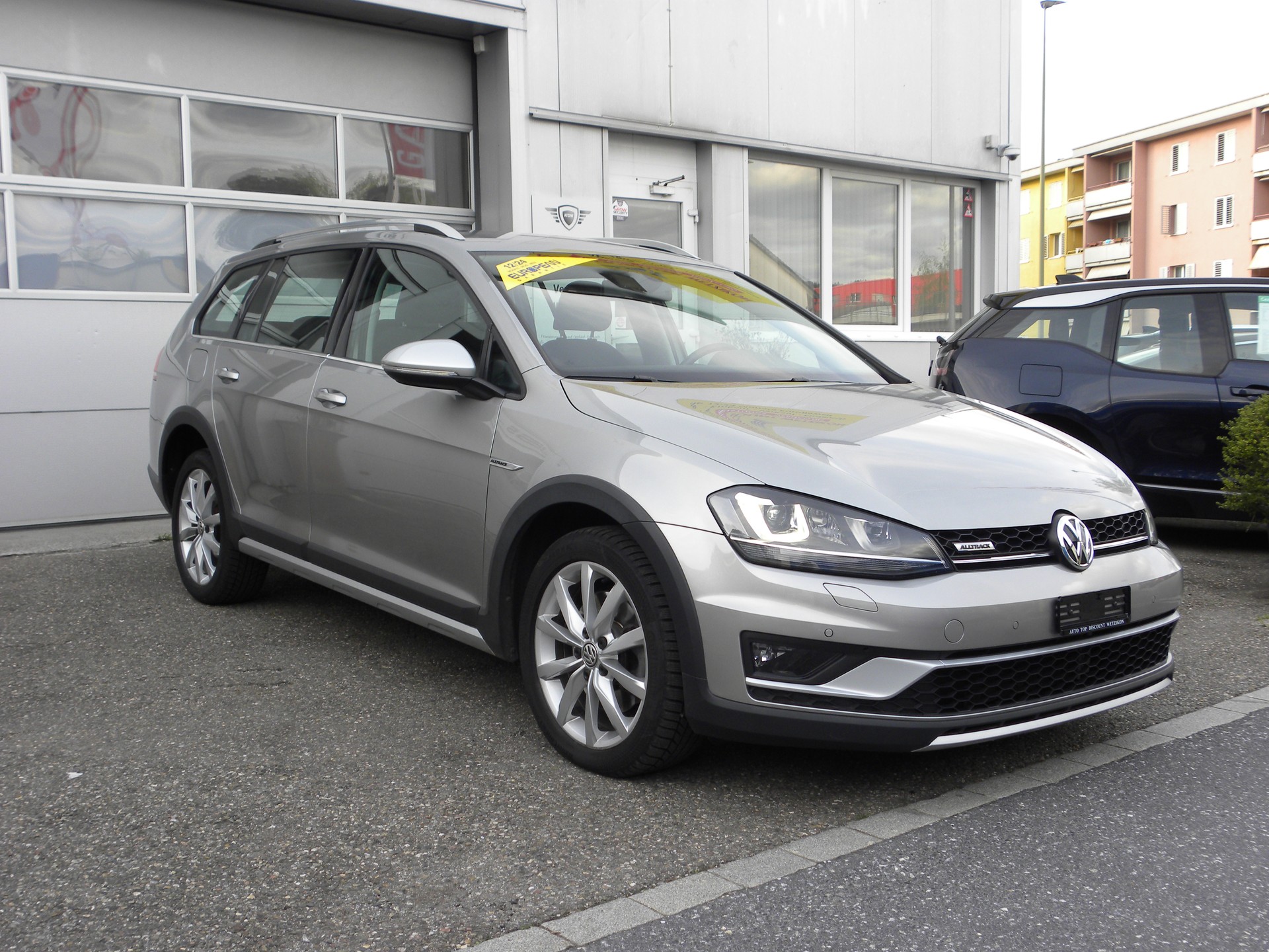 VW Golf 1.8 TSI Alltrack 4Motion Automat-image-1