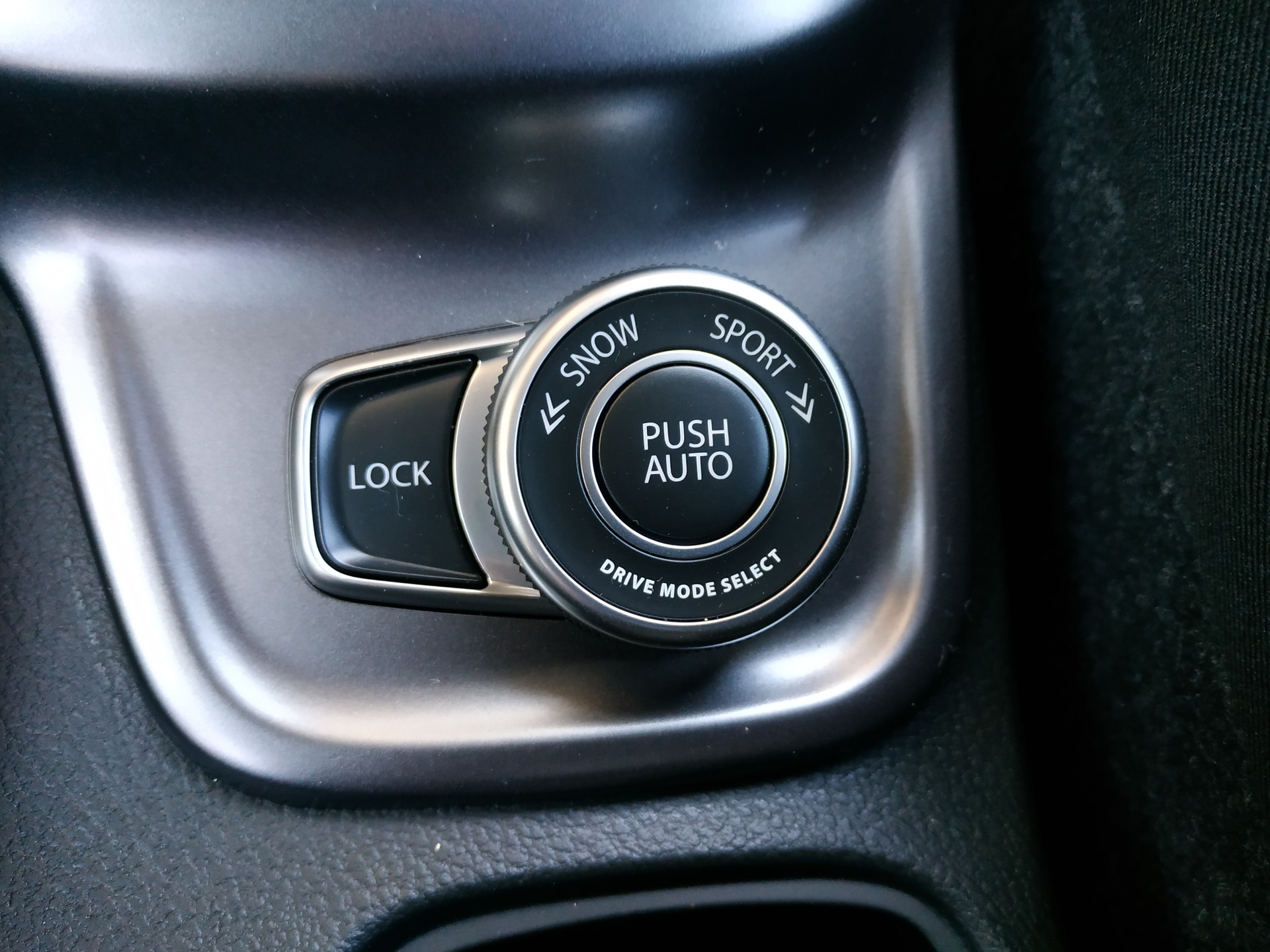 SUZUKI Vitara 1.4 Boosterjet Compact Top 4x4 Hybrid-image-18
