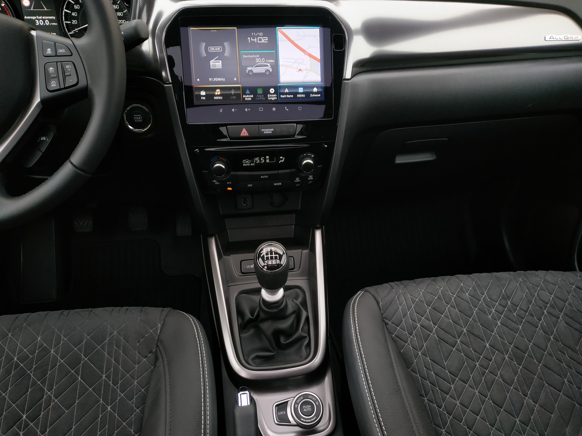 SUZUKI Vitara 1.4 Boosterjet Compact Top 4x4 Hybrid-image-12