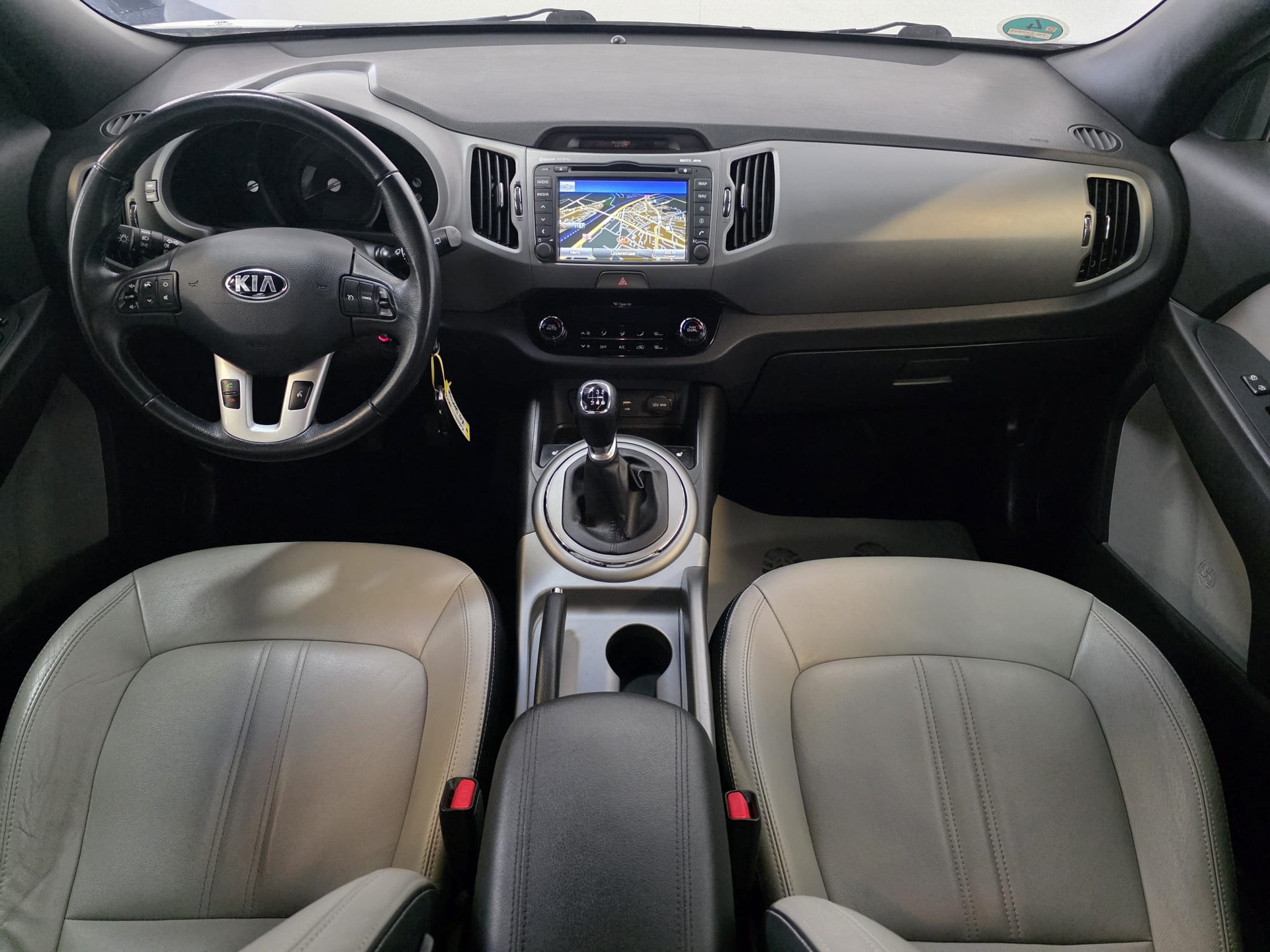 KIA Sportage 1.7 CRDi Swiss Eco Edition-image-18