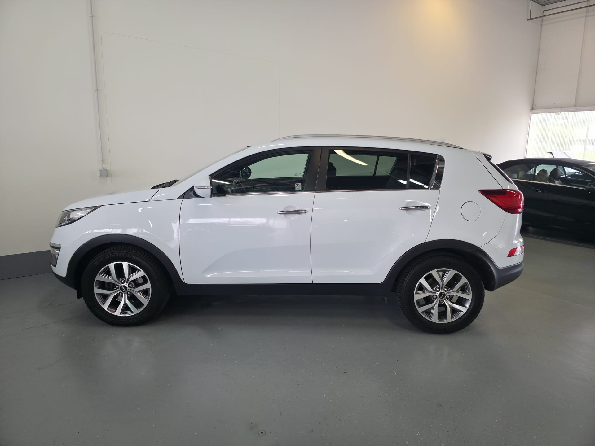 KIA Sportage 1.7 CRDi Swiss Eco Edition-image-6