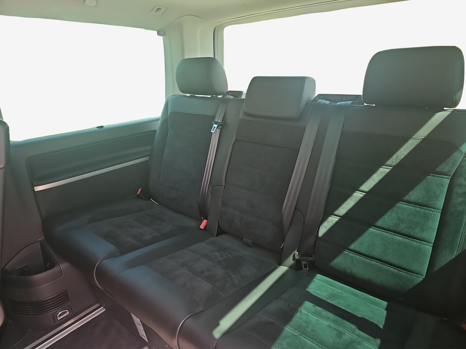 VW T6 Multivan 2.0 Bi-TDI Business 4Motion DSG-image-13