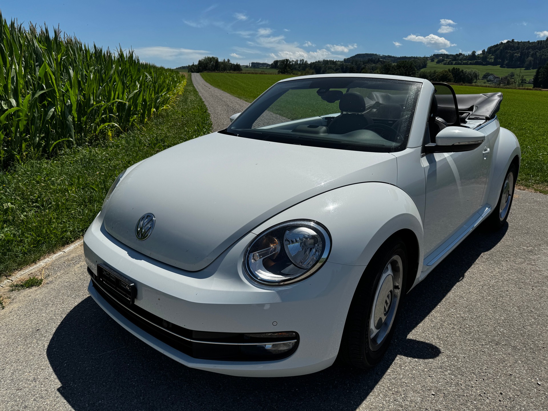 VW Beetle Cabrio 1.2 TSI BMT Design-image-3