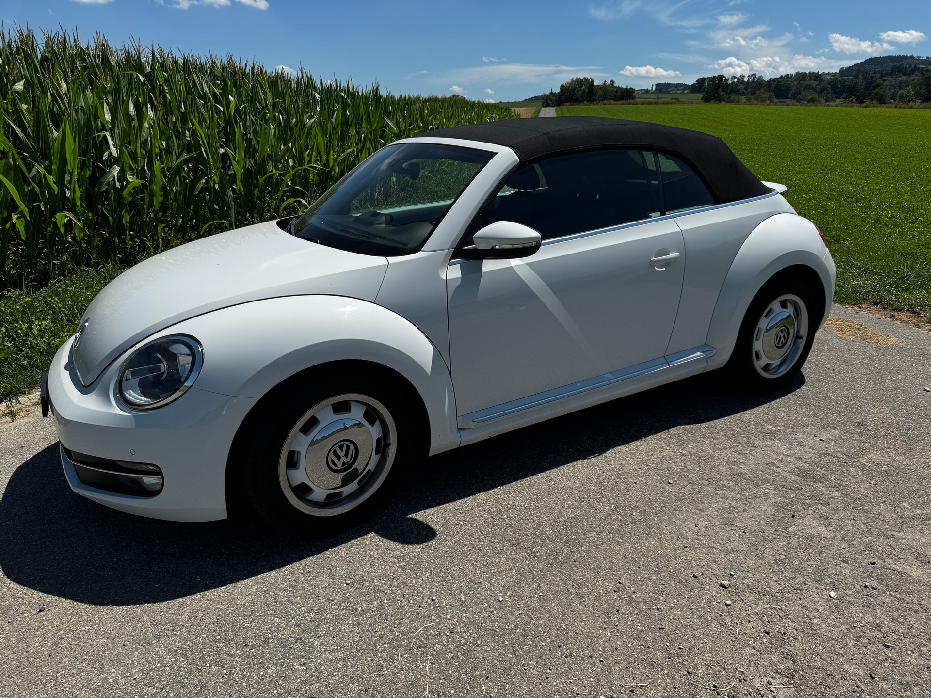 VW Beetle Cabrio 1.2 TSI BMT Design