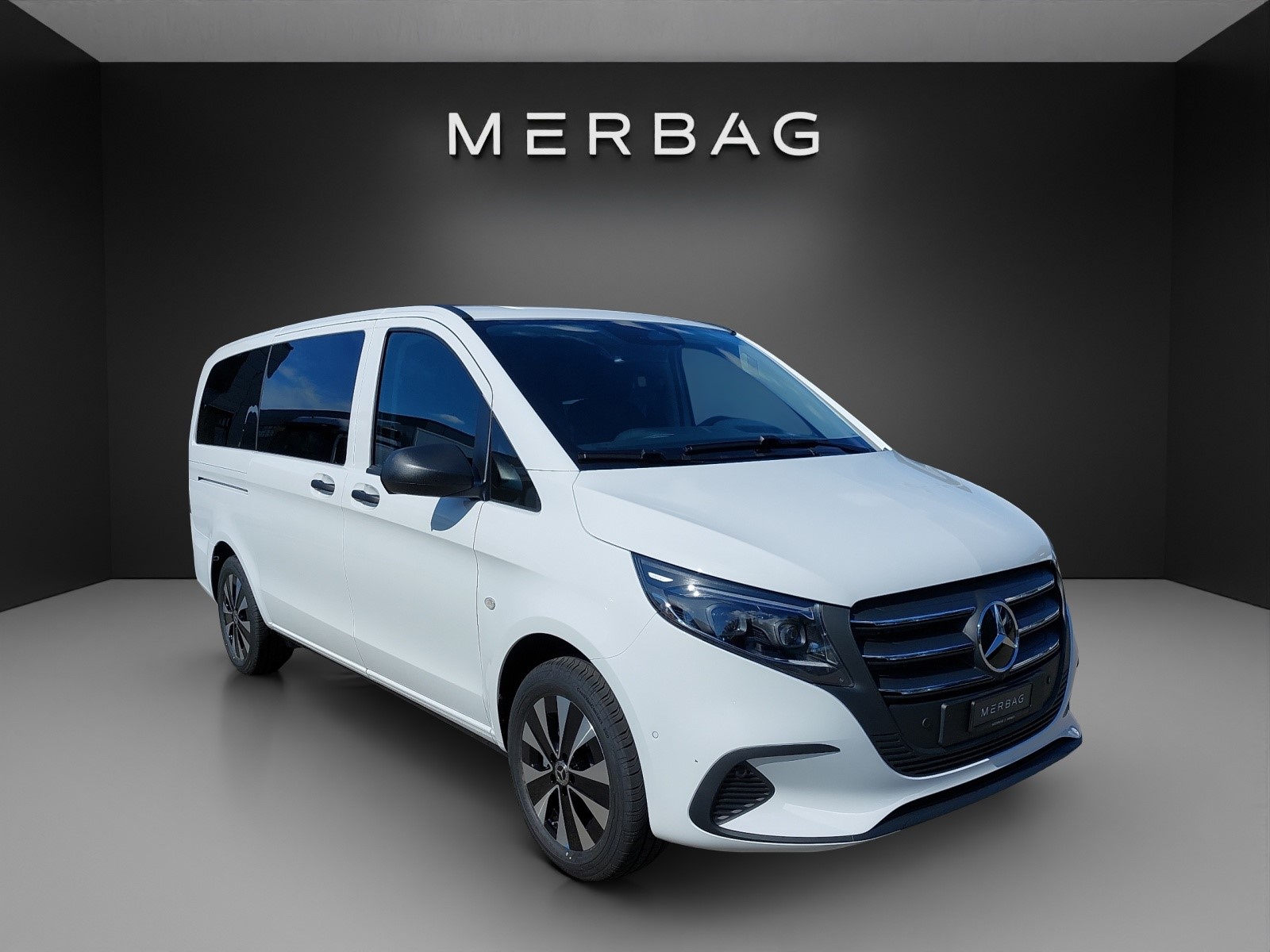 MERCEDES-BENZ Vito 116 CDI Lang Tourer 9G-Tronic 4M Select-image-0