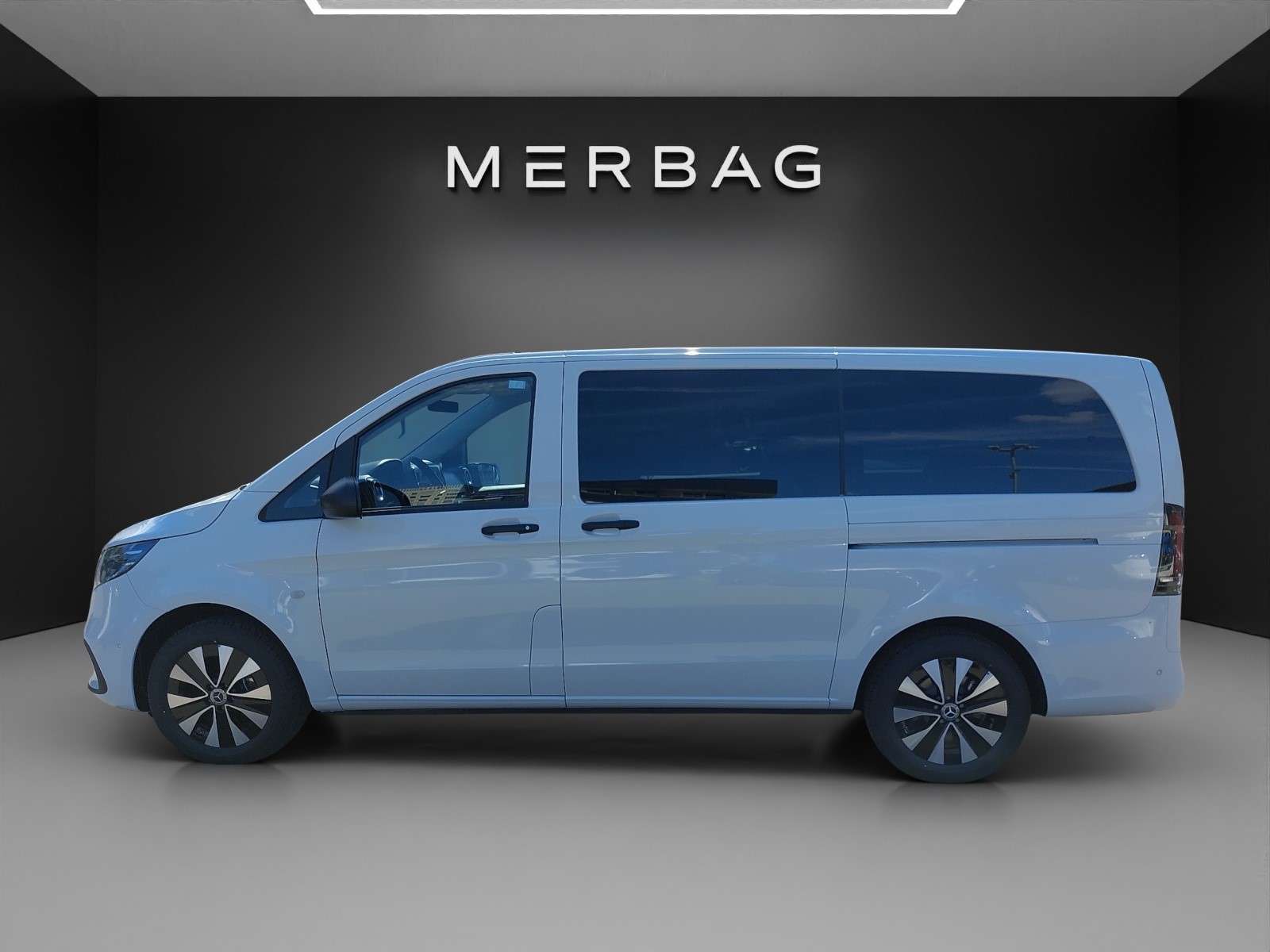 MERCEDES-BENZ Vito 116 CDI Lang Tourer 9G-Tronic 4M Select-image-3