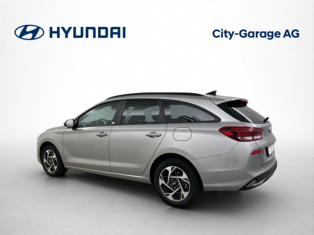HYUNDAI i30 Wagon 1.5 T-GDi Amplia-image-1