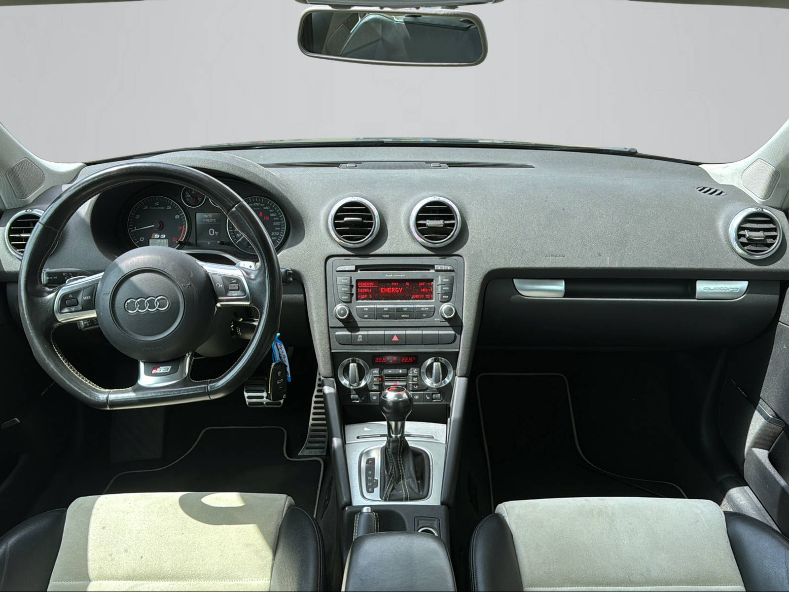 AUDI S3 Sportback 2.0 TFSI quattro S-tronic-image-6