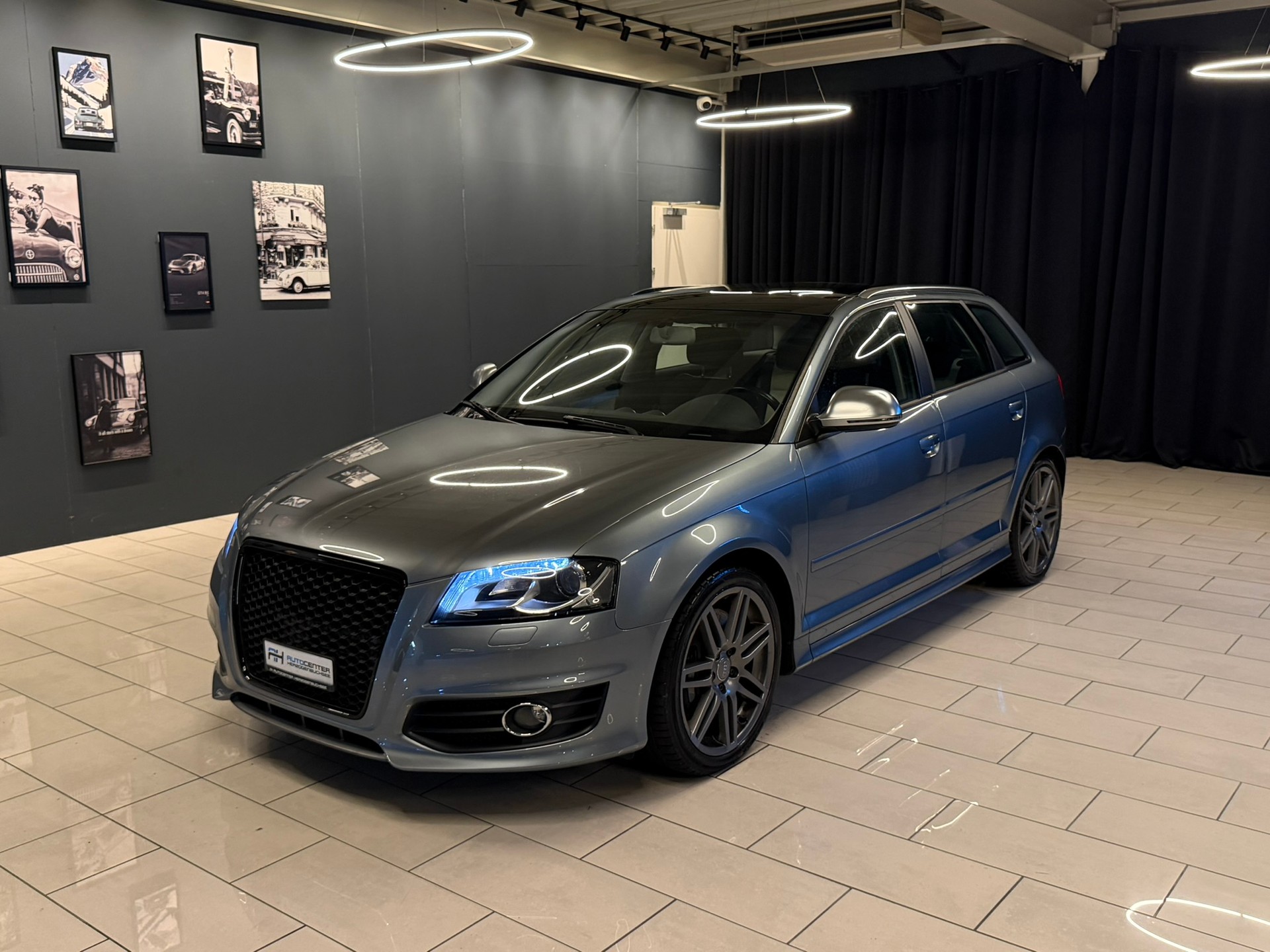 AUDI S3 Sportback 2.0 TFSI quattro S-tronic-showroom-element-2