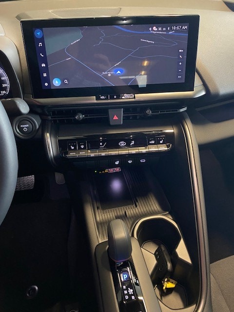 TOYOTA C-HR 2.0 PHEV Swiss Edition-image-11
