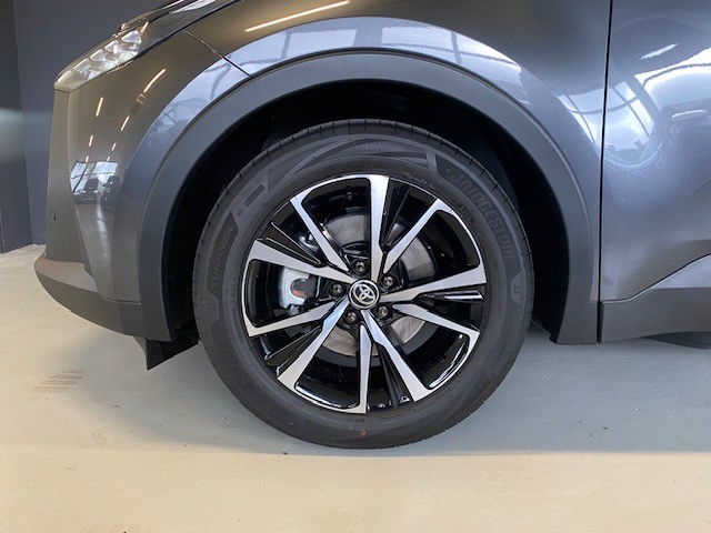 TOYOTA C-HR 2.0 PHEV Swiss Edition-image-7