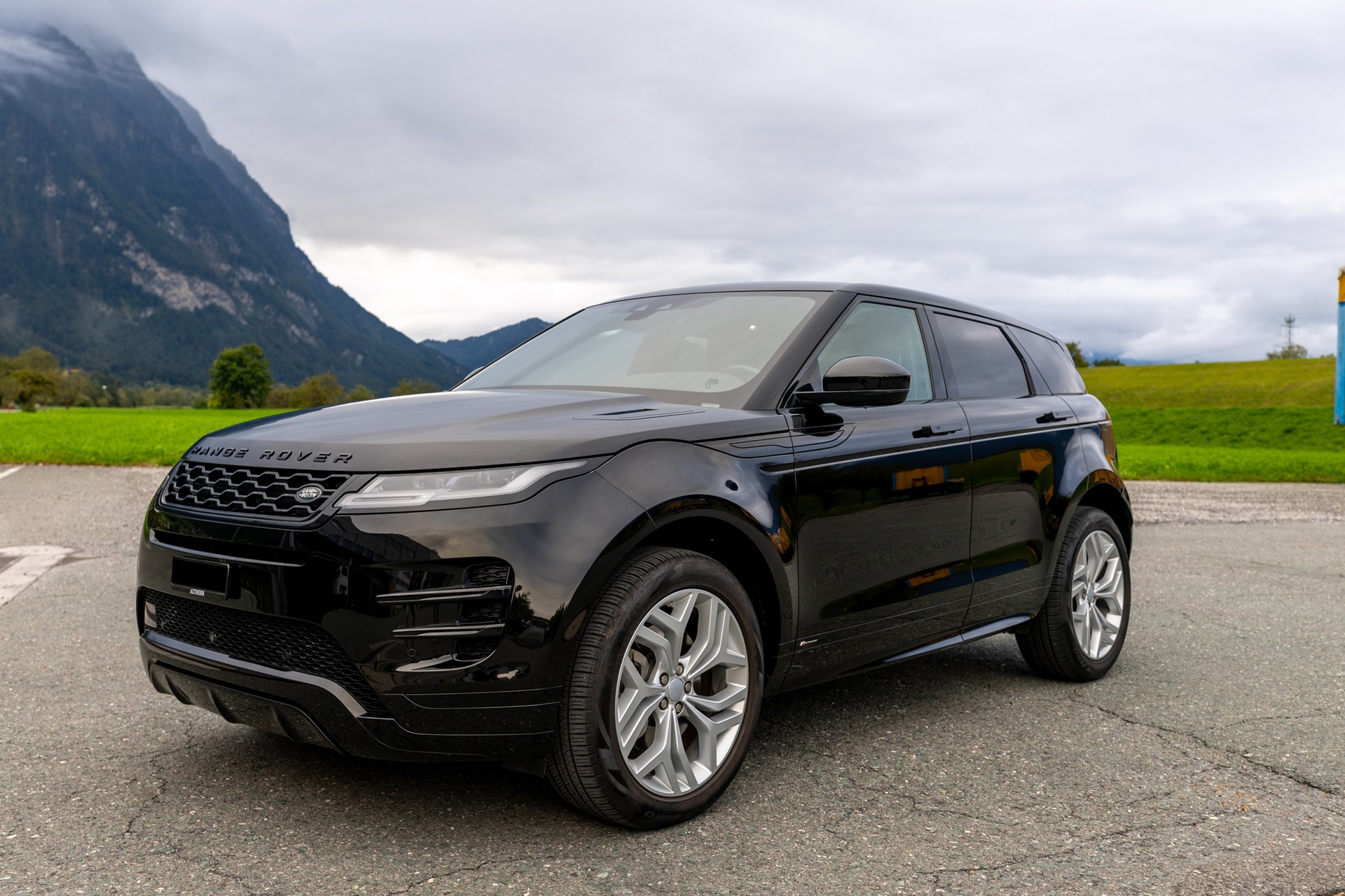 LAND ROVER Range Rover Evoque R-Dynamic D 150 S AT9