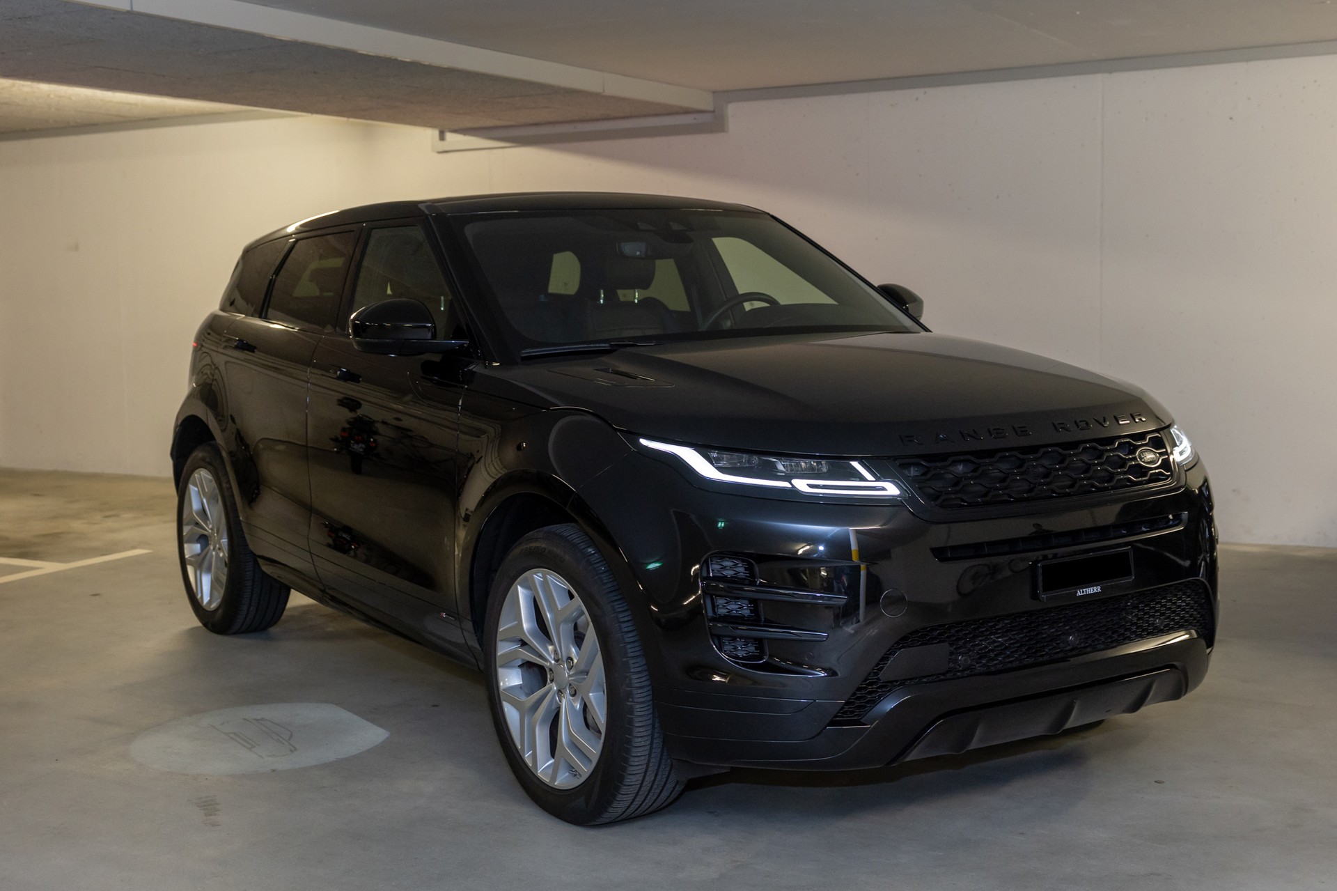 LAND ROVER Range Rover Evoque R-Dynamic D 150 S AT9-image-6