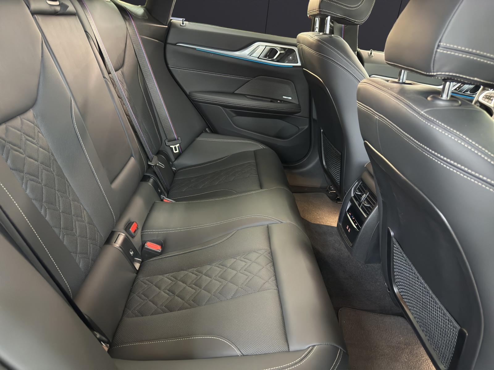 BMW i4 M50-image-13