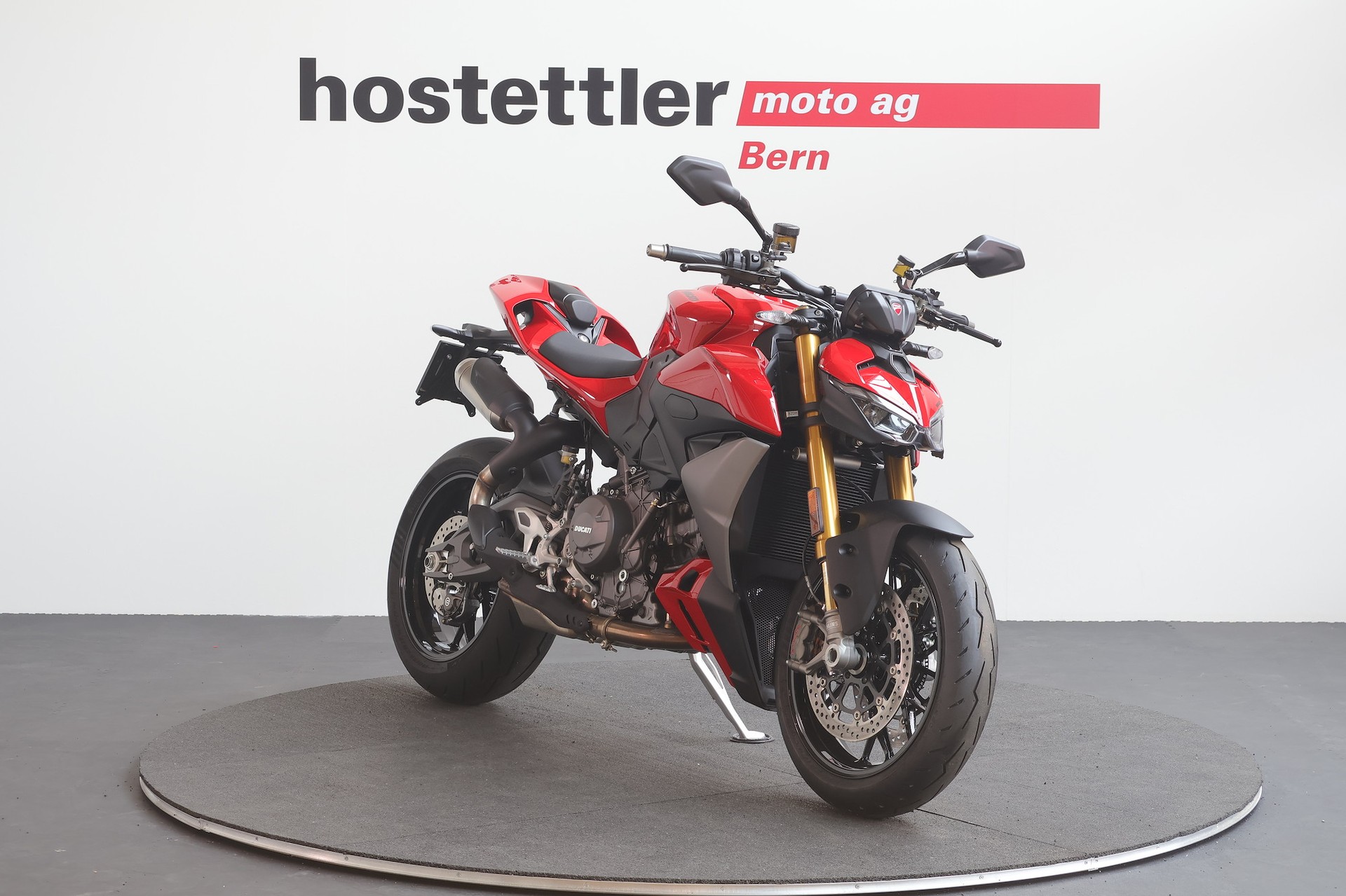 DUCATI Streetfighter V2 S