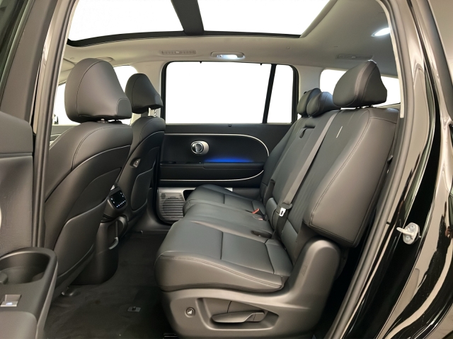 HYUNDAI Ioniq 9 Calligraphy 4WD-image-8
