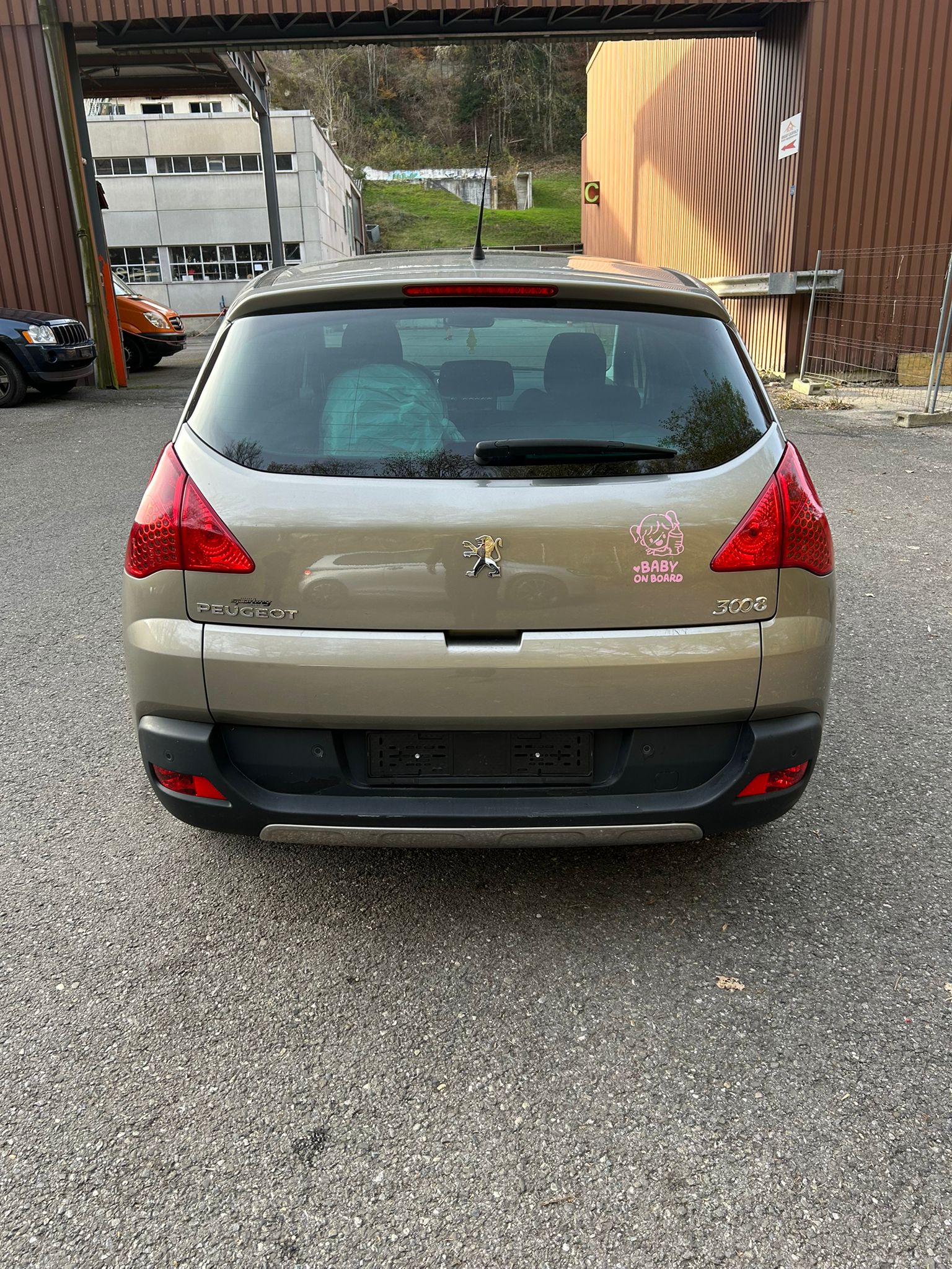 PEUGEOT 3008 1.6 16V T Platinum Tiptronic-image-4