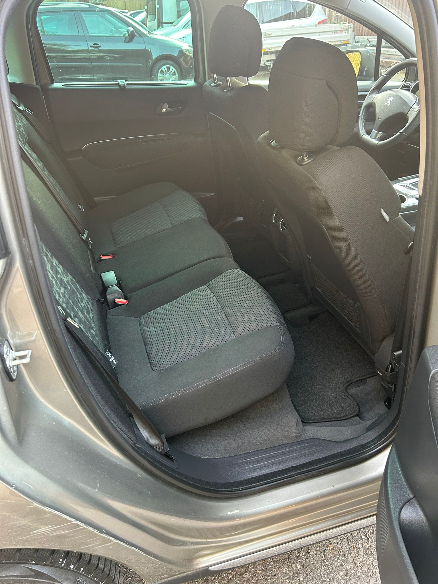 PEUGEOT 3008 1.6 16V T Platinum Tiptronic-image-6
