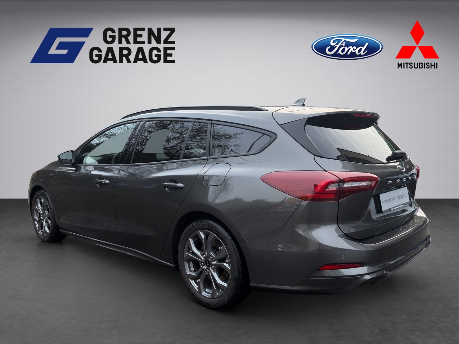 FORD Focus Station Wagon 1.0i EcoB Hybrid 155 ST-Line-image-2