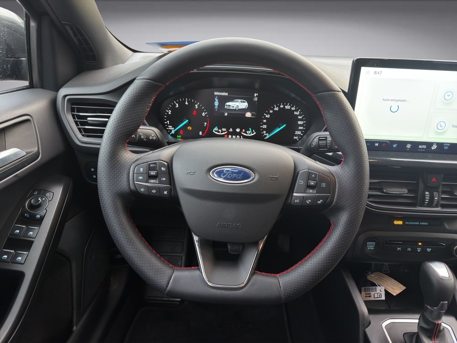 FORD Focus Station Wagon 1.0i EcoB Hybrid 155 ST-Line-image-10