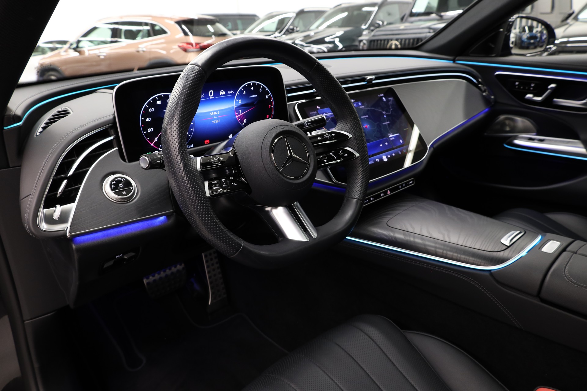 MERCEDES-BENZ E 200 AMG Line 4matic-image-17
