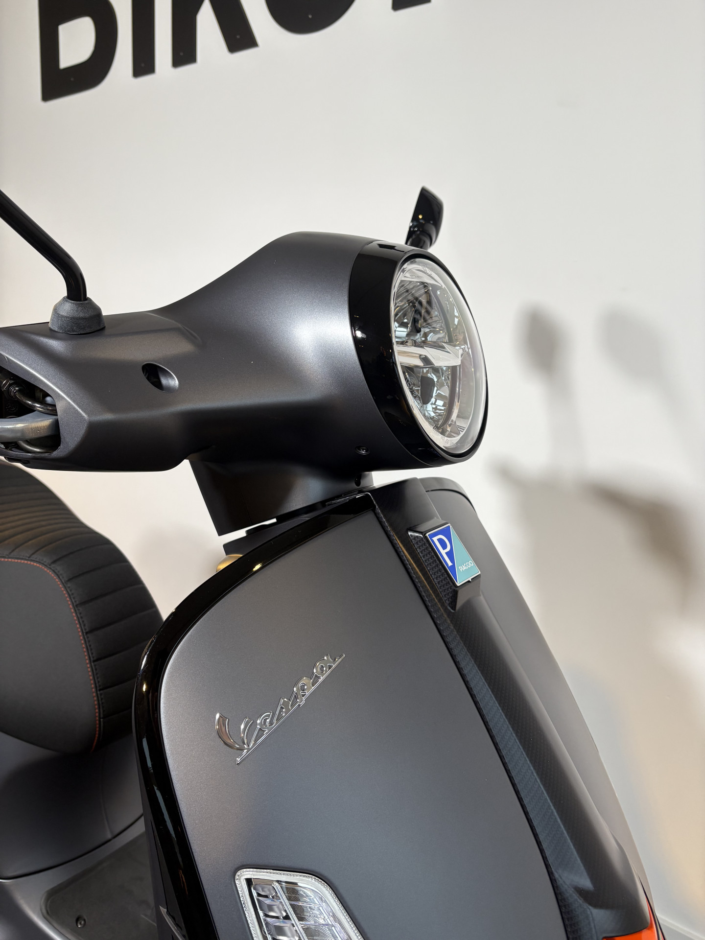 PIAGGIO Vespa GTS 310 Super Sport-showroom-element-2