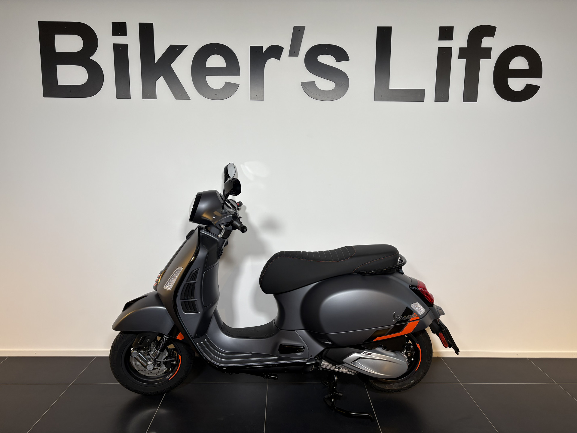 PIAGGIO Vespa GTS 310 Super Sport-showroom-element-1
