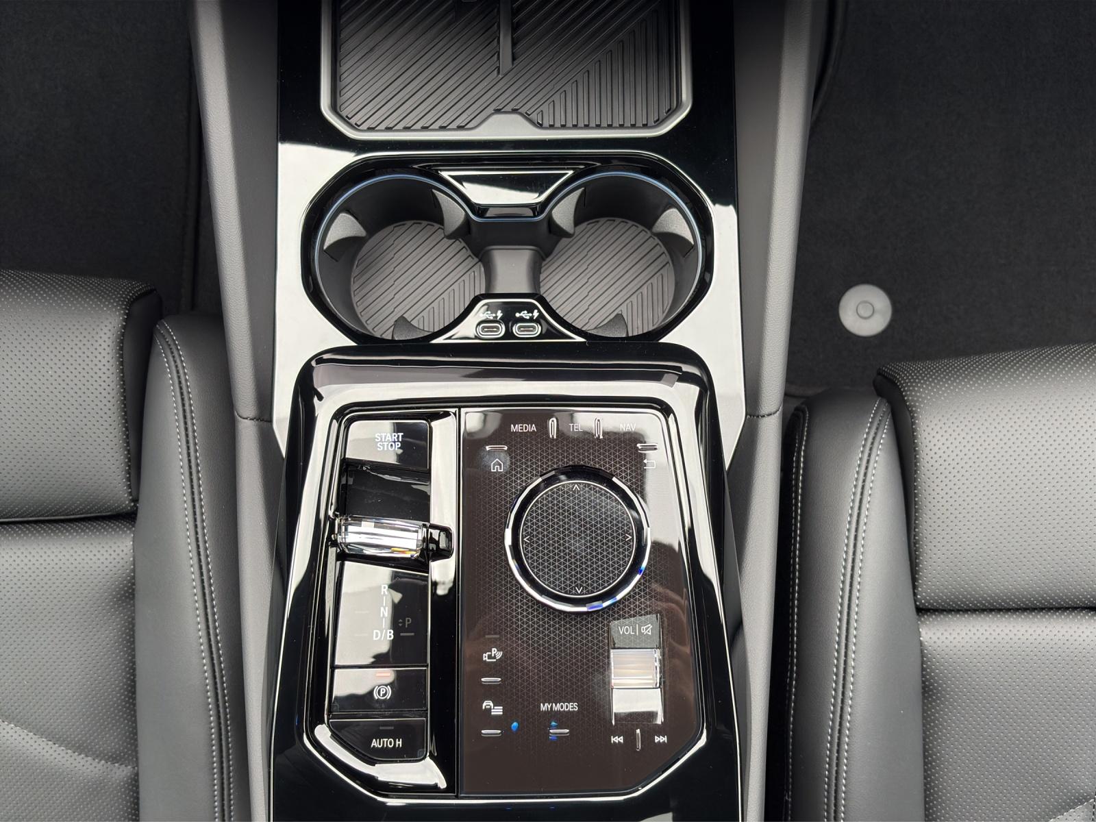 BMW i5 M60 xDrive Touring-image-20