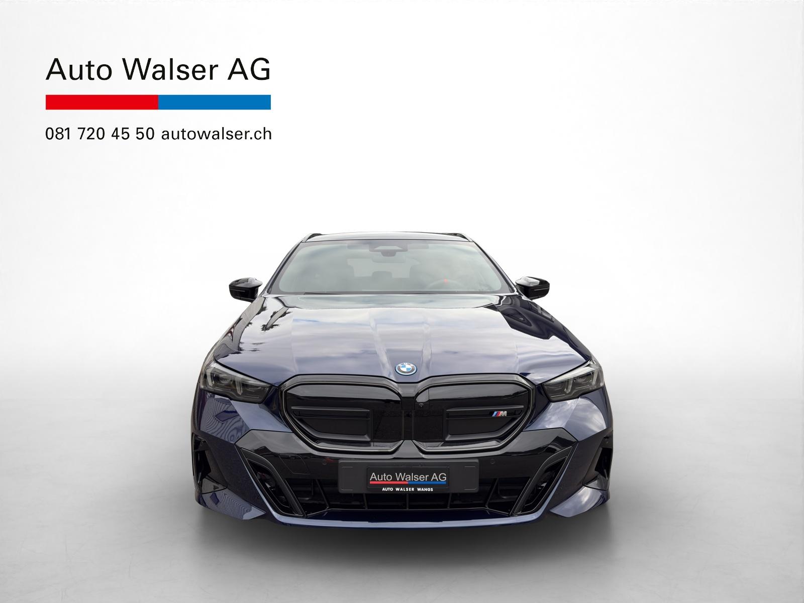 BMW i5 M60 xDrive Touring-image-7