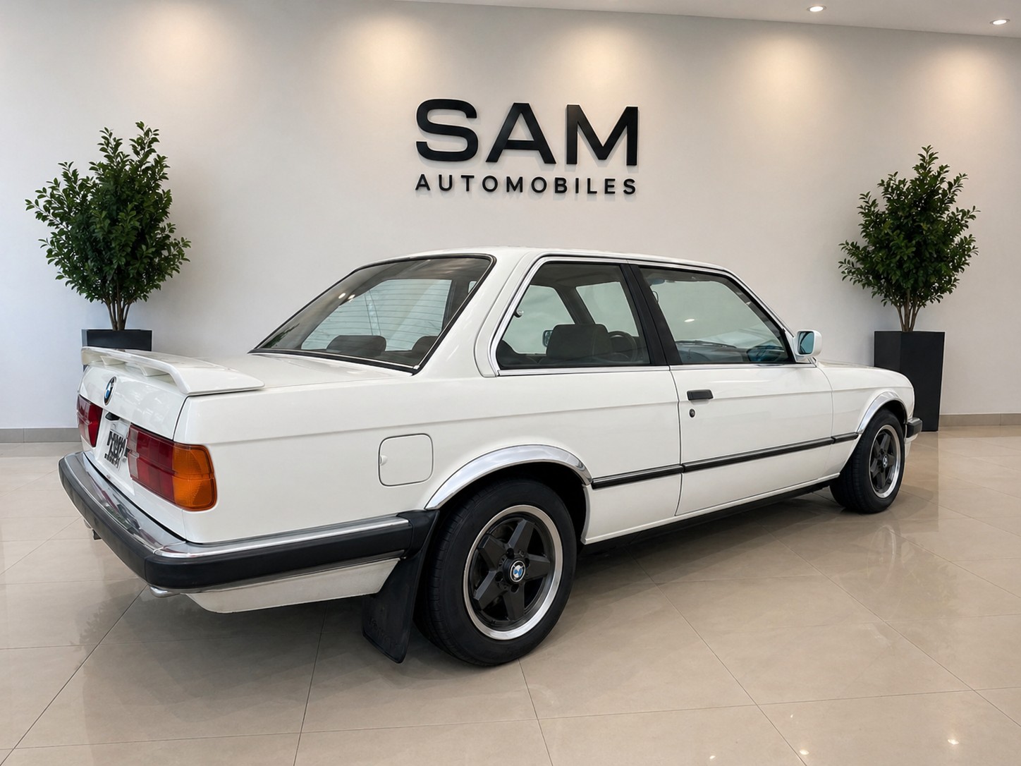 BMW 320-image-4