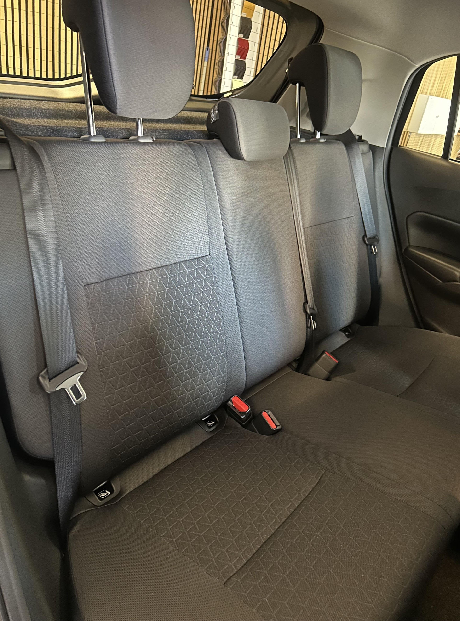 SUZUKI Swift 1.2 Sakura Top Hybrid-image-17