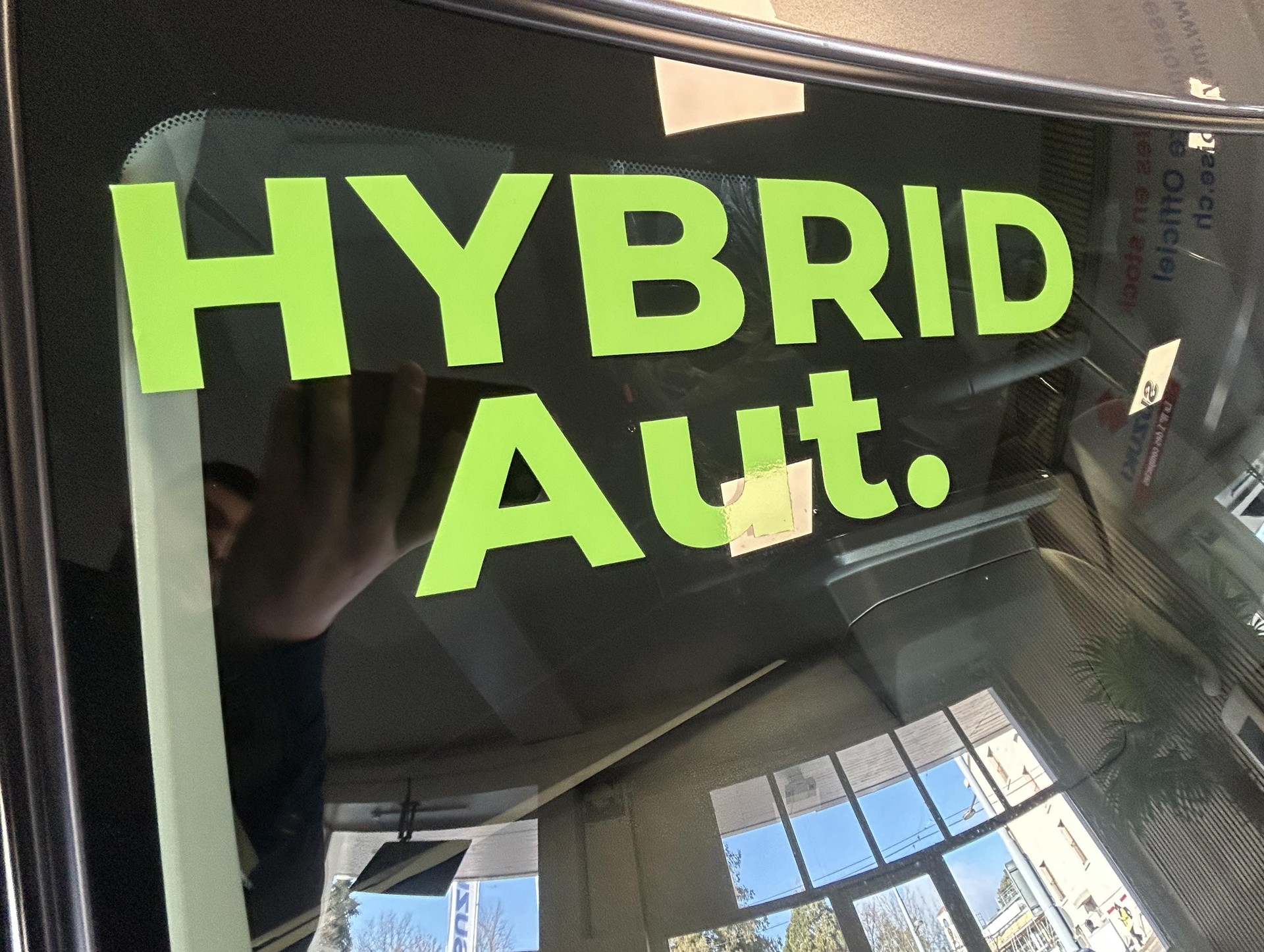 SUZUKI Swift 1.2 Sakura Top Hybrid-image-1