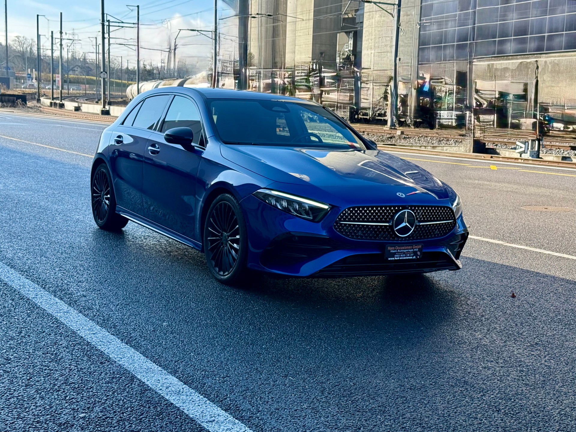 MERCEDES-BENZ A 220 4Matic 8G-DCT-image-4