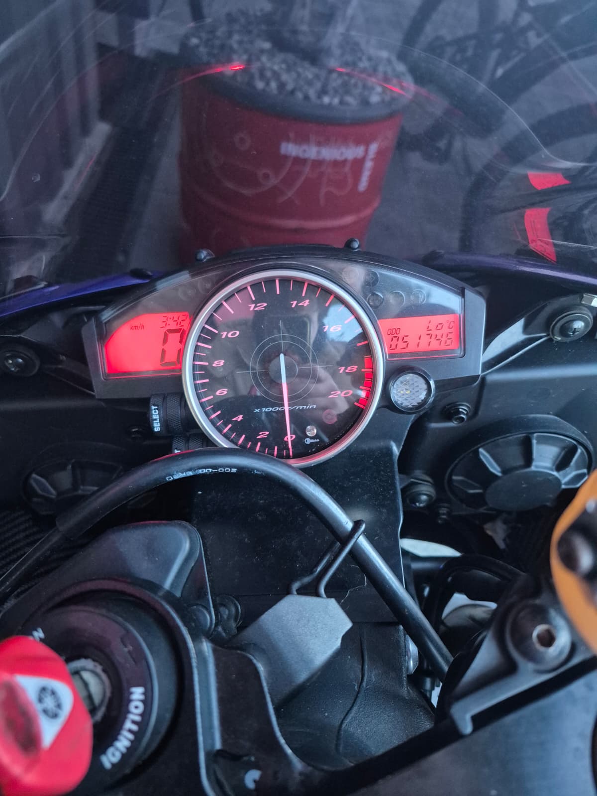 YAMAHA YZF-R6-image-9