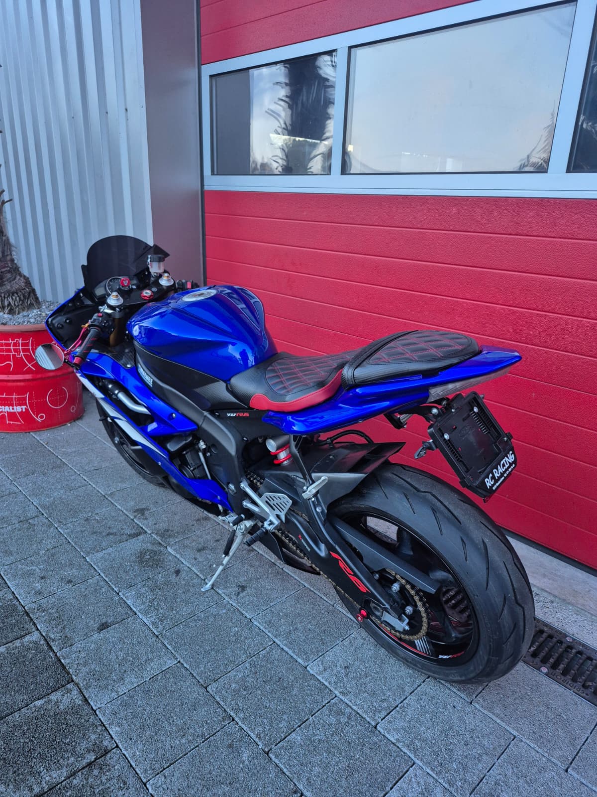 YAMAHA YZF-R6-image-6