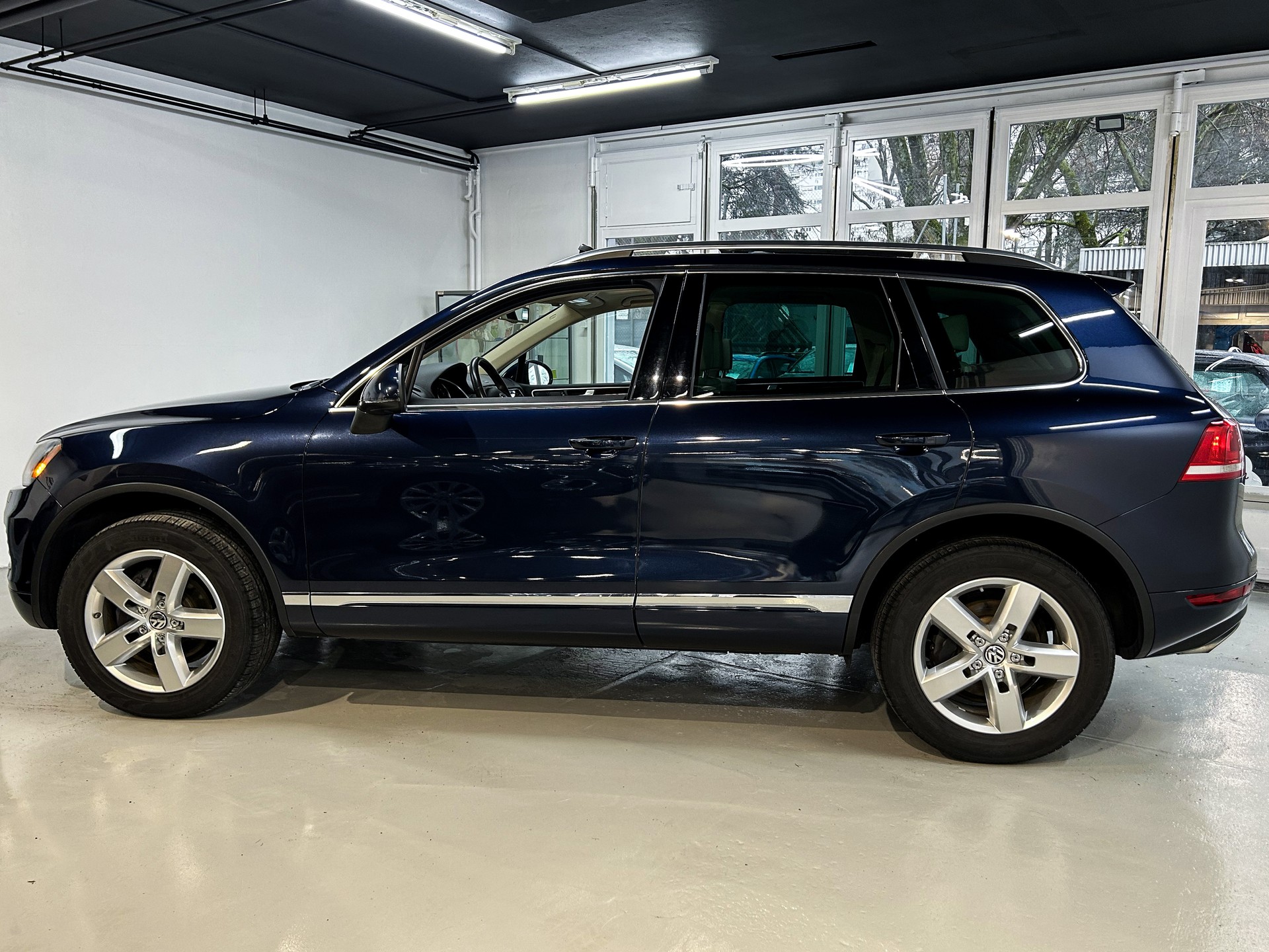 VW Touareg 3.6 FSI BlueMotion Technology Tiptronic-image-3