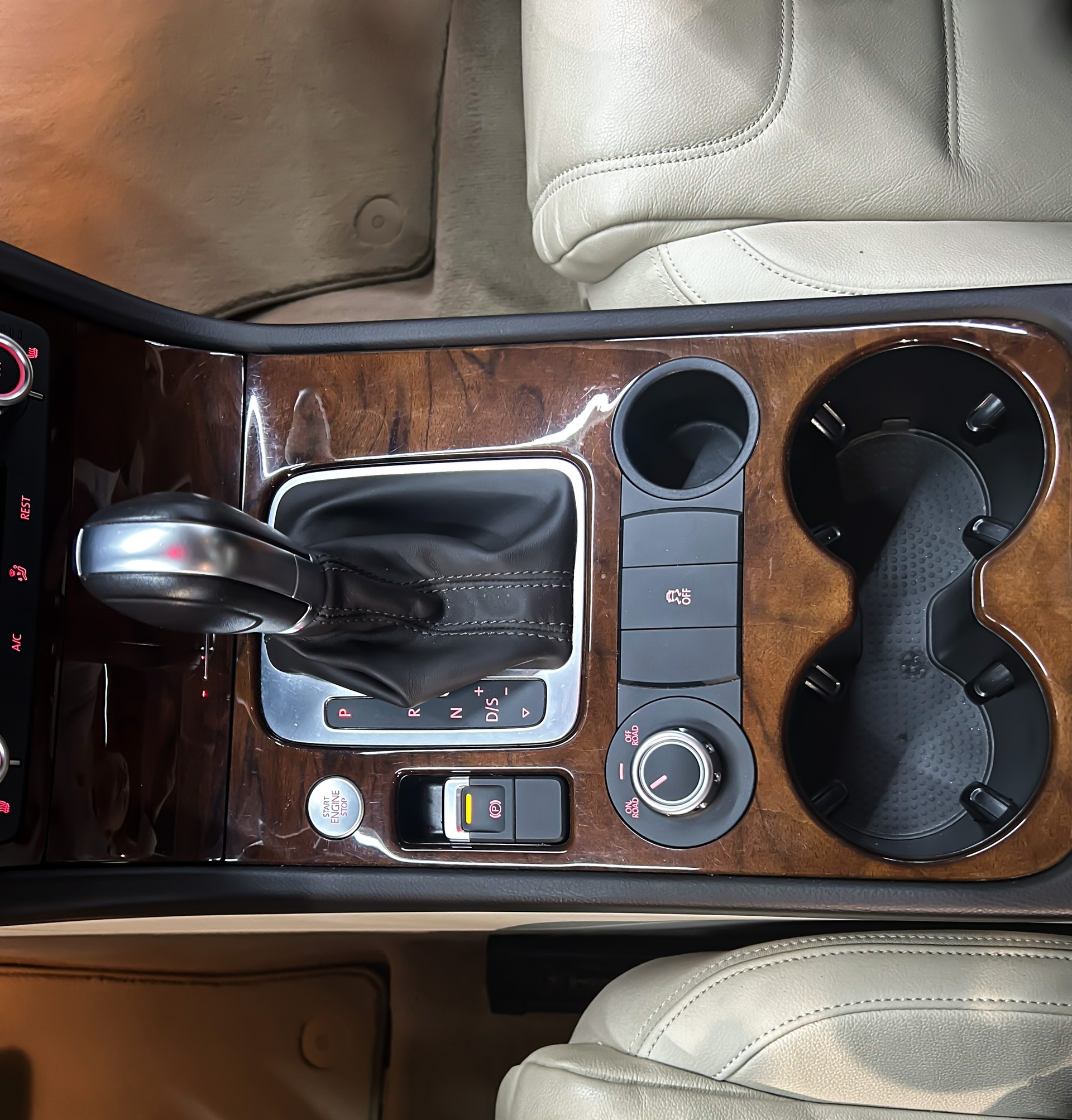 VW Touareg 3.6 FSI BlueMotion Technology Tiptronic-image-21