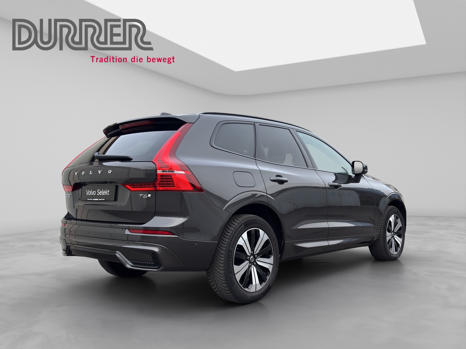 VOLVO XC60 2.0 T6 TE Plus Dark eAWD-image-3