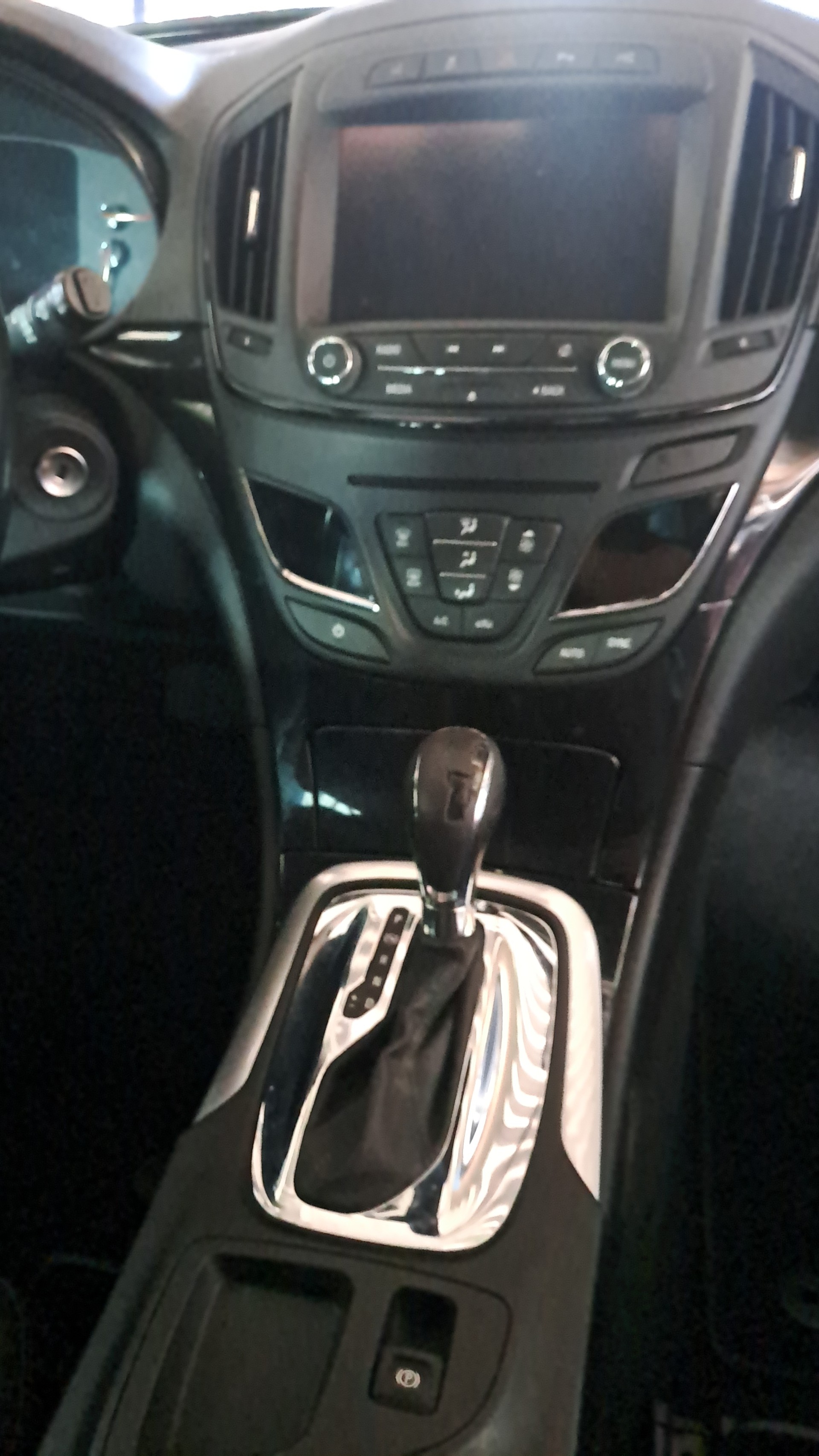 OPEL Insignia Sports Tourer 2.0 CDTI Cosmo Automatic-image-13