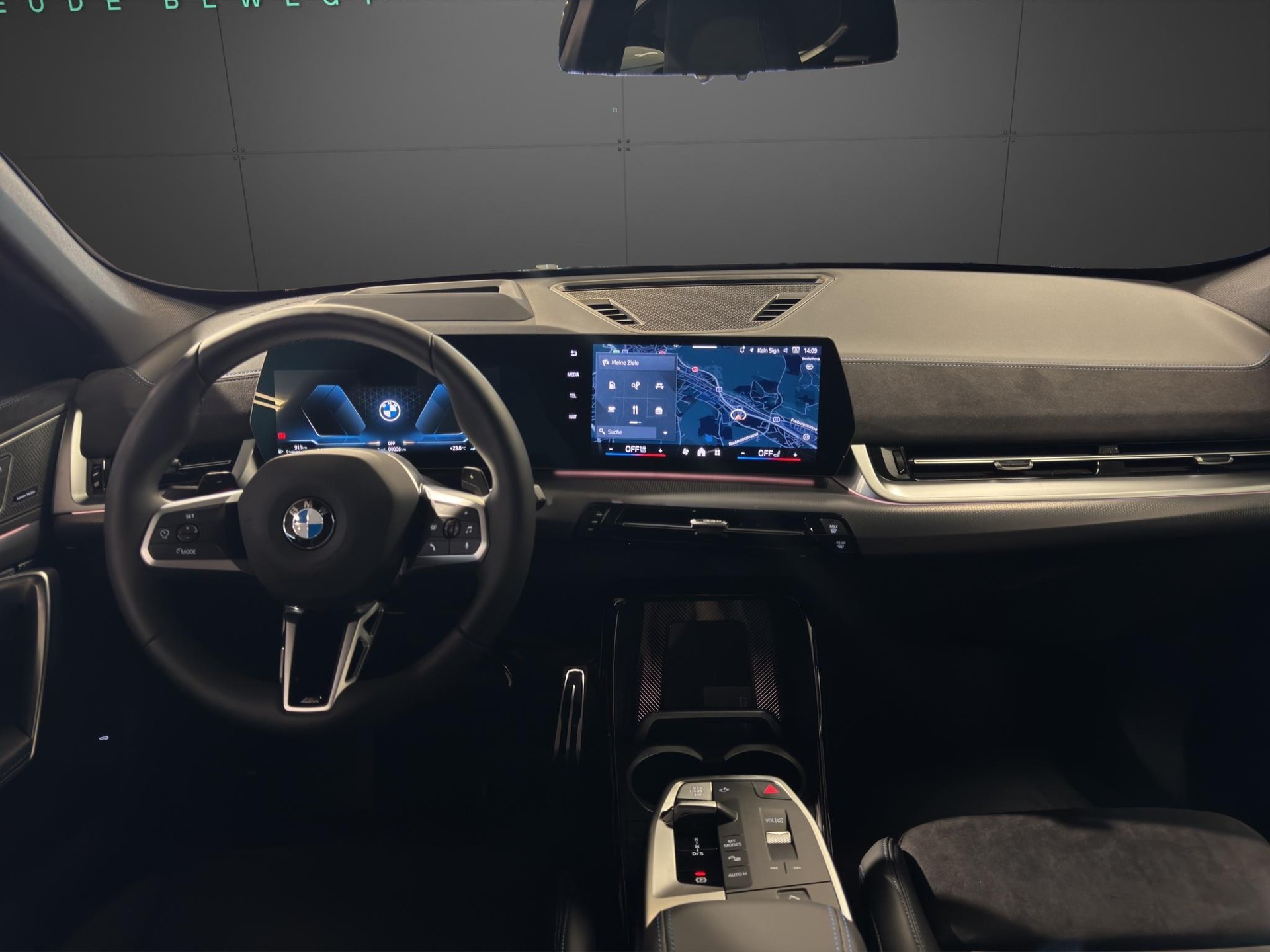 BMW X1 20d xDrive paddles-image-19