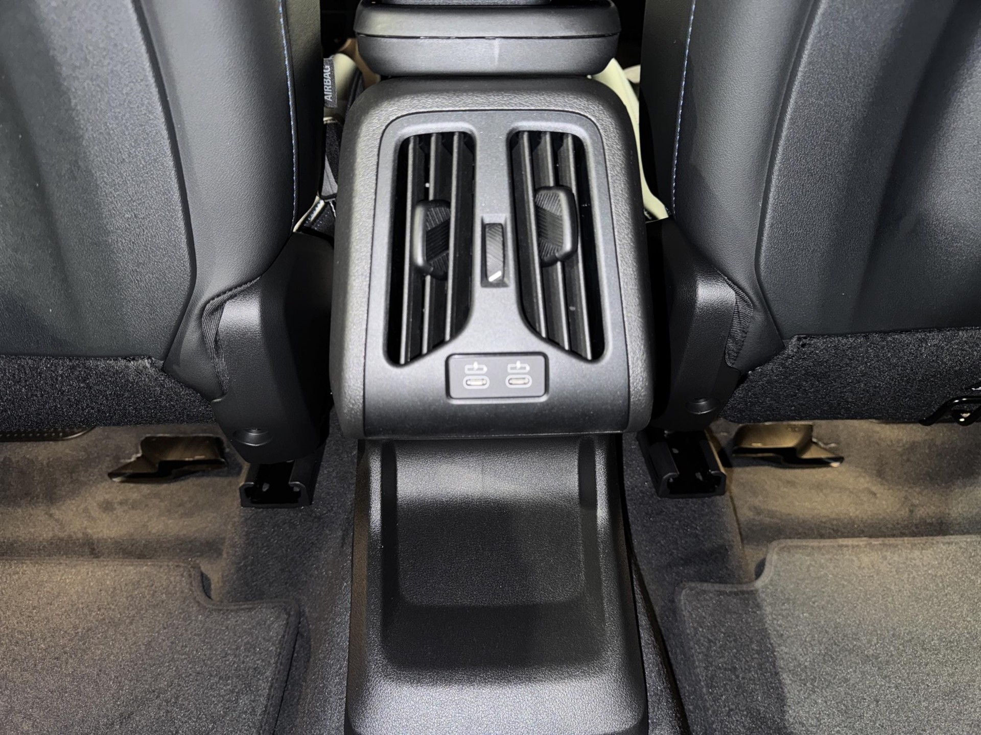 BMW X1 20d xDrive paddles-image-10