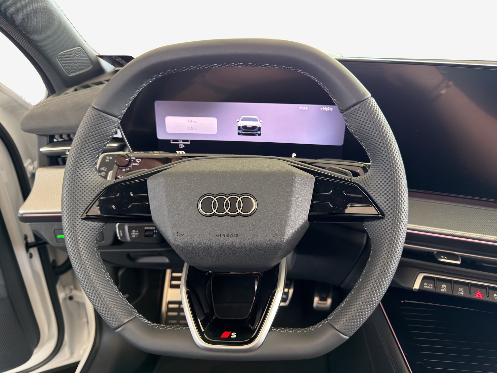 AUDI Q3 Sportback 110 kW TFSI S tronic-image-9