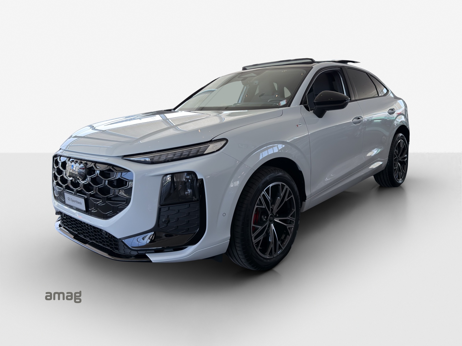 AUDI Q3 Sportback 110 kW TFSI S tronic-image-0