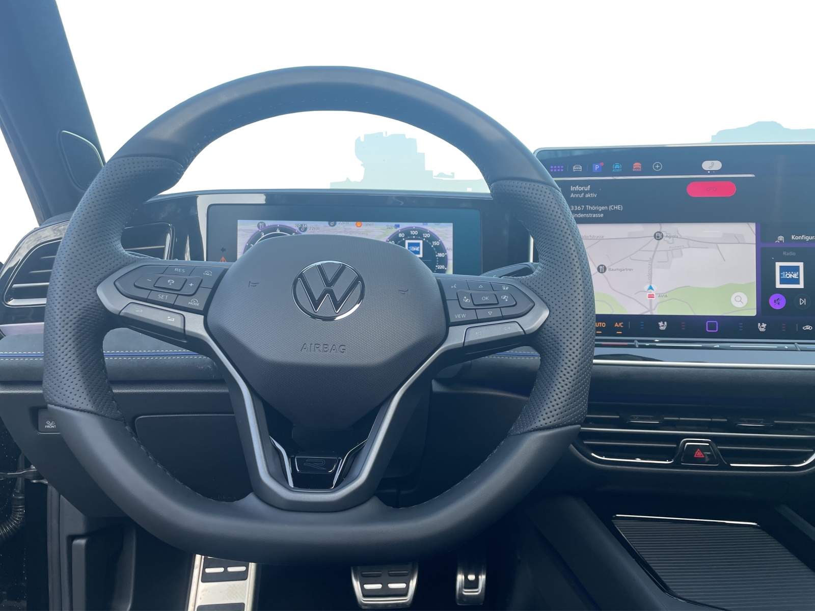 VW Passat Variant 2.0 TSI evo4 R-Line 4 Motion DSG-image-9