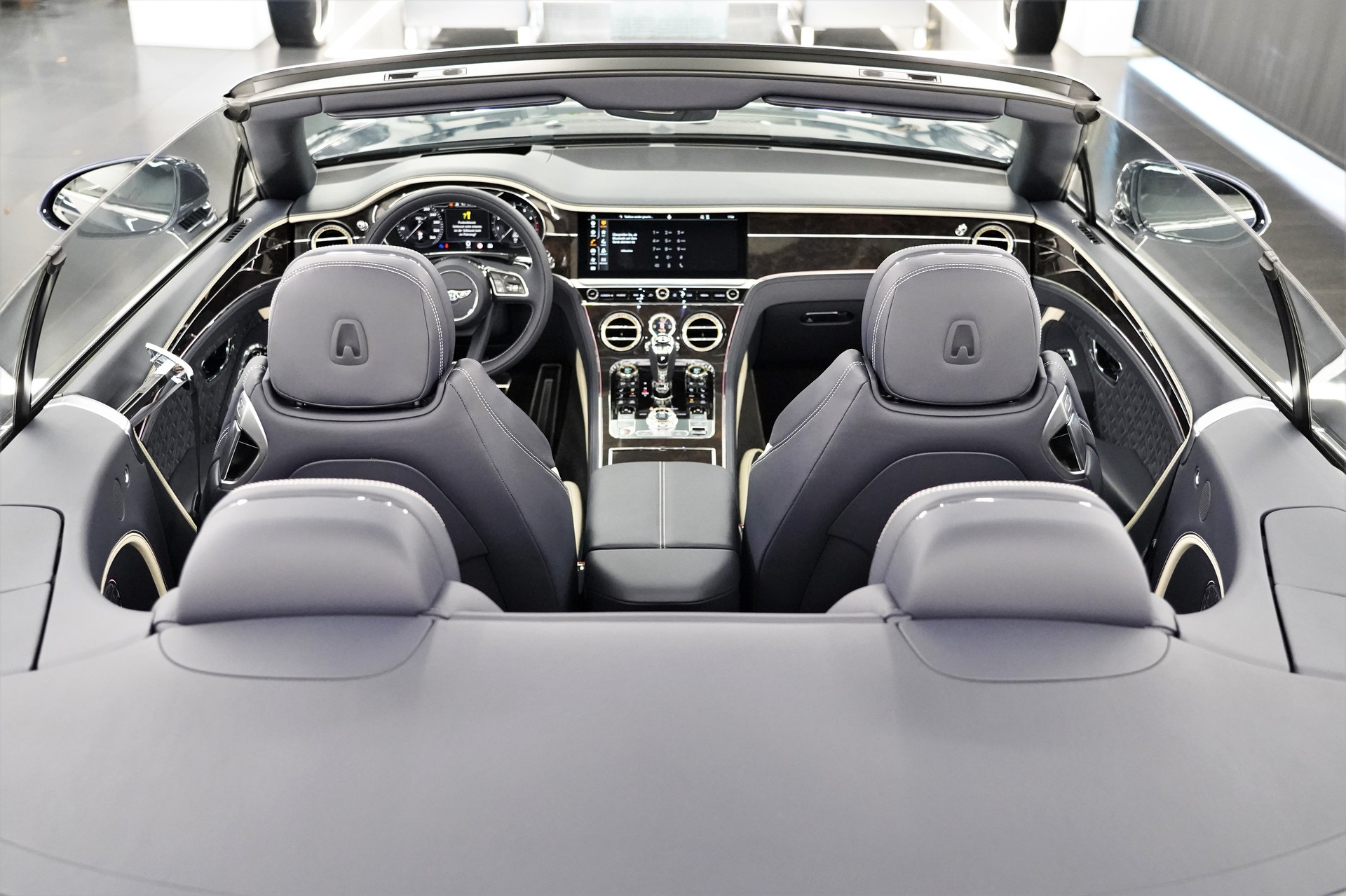 BENTLEY Continental GTC W12 Speed-image-7