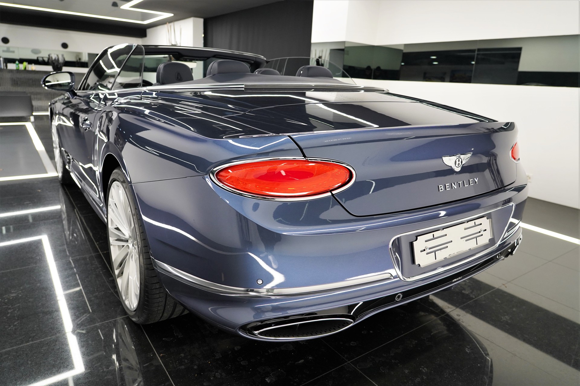 BENTLEY Continental GTC W12 Speed-image-4